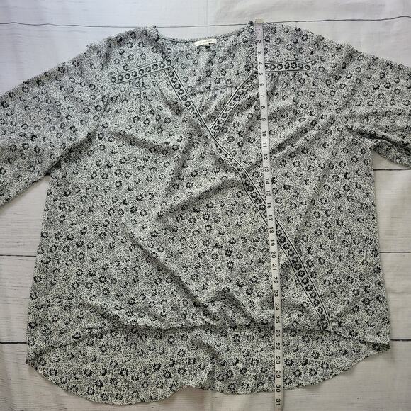 Max Studio Size 3XL Asymmetrical V-Neck Floral High Low Hem Blouse Boho - Picture 3 of 8